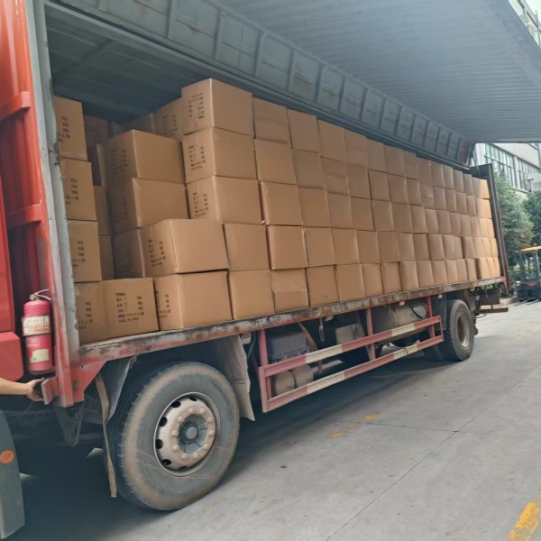 Yiwu Kebon Healthcare se développe sur le marché européen avec l'expédition des kits médicaux tactiques